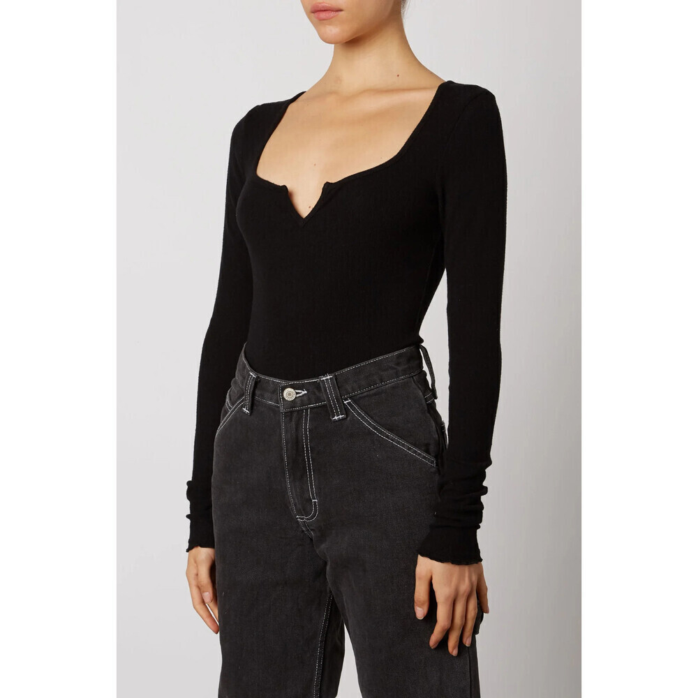 Nia Women's Notched Long Sleeve Tee In Black Size S